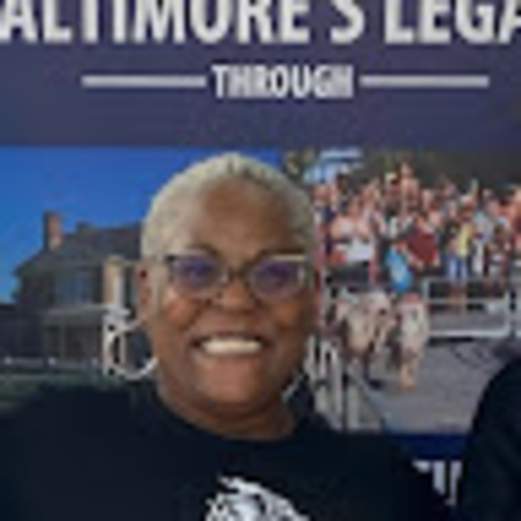 Shauntee Daniels - Poshmark Profile Picture of Shauntee Daniels (@shaunteedaniels) on Poshmark