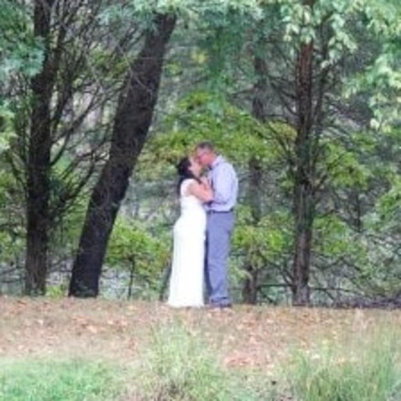 Profile Picture of Bethany Boyd (@bethany_boyd) on Poshmark