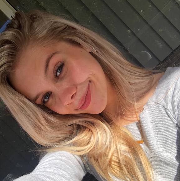 Kaitlyn Entzi - Poshmark Profile Picture of Kaitlyn Entzi (@entzik2000) on Poshmark