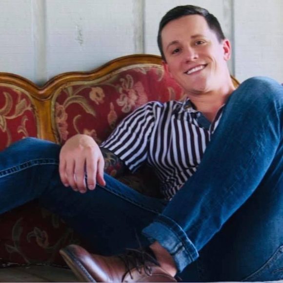 Profile Picture of Justin Huffman (@jthuffman12) on Poshmark