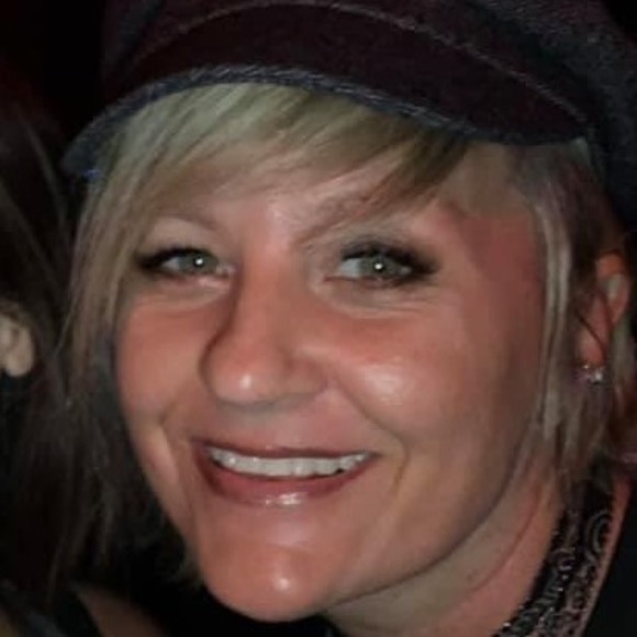 Profile Picture of Nancy Kumpulainen (@nancykdesign) on Poshmark