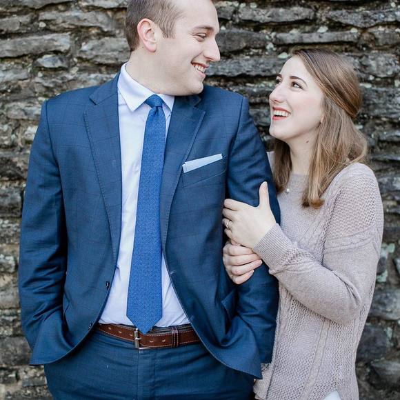 Profile Picture of Hannah Grace (@hannergrace) on Poshmark