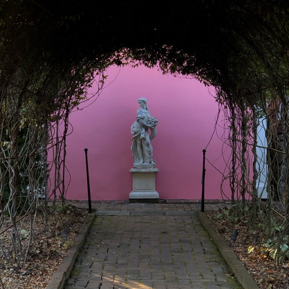 Profile Picture of Mia Blake (@miapiaxx) on Poshmark