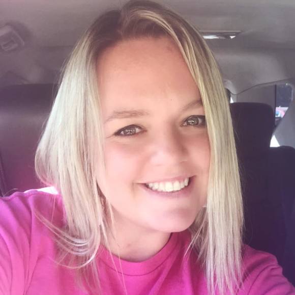 Profile Picture of Andra Doughtie (@andradoughtie) on Poshmark
