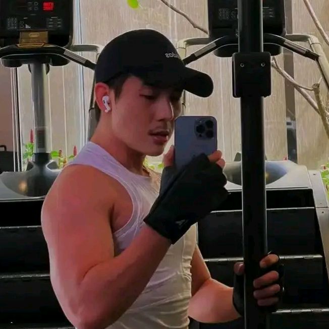 Profile Picture of Andrew Derrick (@andrew.derrick63) on Tiktok