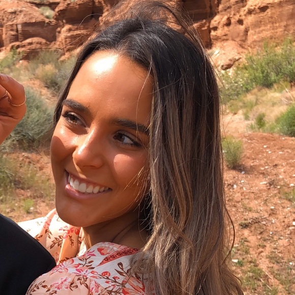 Rebecca Lagermann - Poshmark Profile Picture of Rebecca Lagermann (@rebeccala) on Poshmark