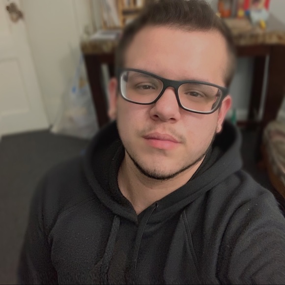 Profile Picture of Lukas Faigenbaum (@lukassnf) on Poshmark