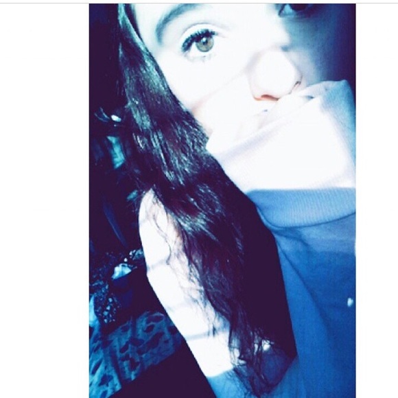 Sierra Sager - Poshmark Profile Picture of Sierra Sager (@sierra1229_) on Poshmark