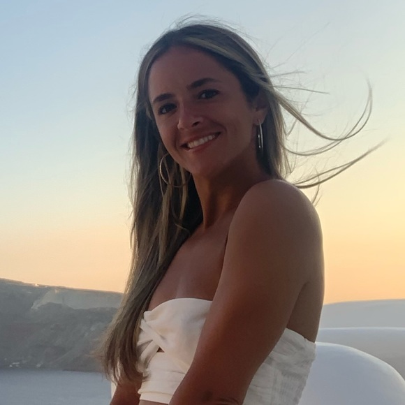 Profile Picture of Liz Samimi (@esamimi7) on Poshmark