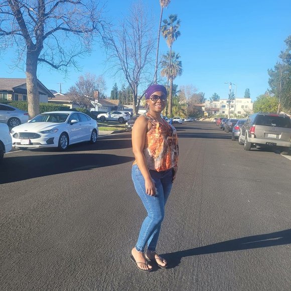 Birungi Doreen - Poshmark Profile Picture of Birungi Doreen (@b_dorah) on Poshmark