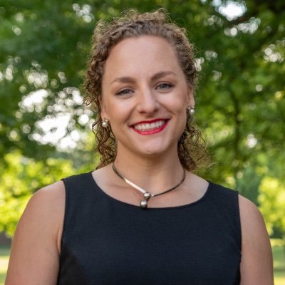 Profile Picture of Katie4kansas (@katie4kansas) on Twitter