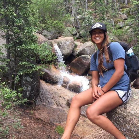 Profile Picture of Danni Schecter (@d_schecter) on Poshmark