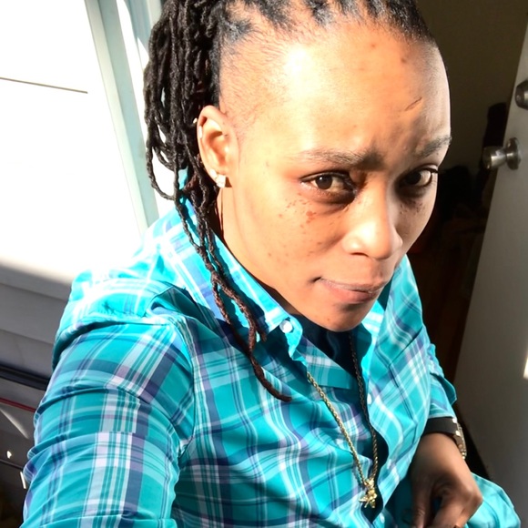 Profile Picture of Doneak Williams (@hotrasta) on Poshmark
