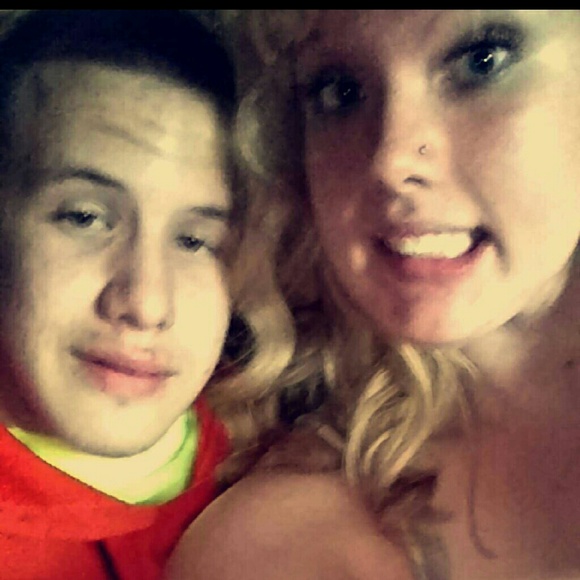 Profile Picture of Mel Lucas (@mlucas1996) on Poshmark