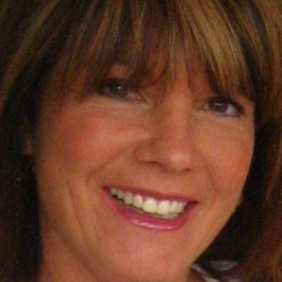Profile Picture of Susan Luksich (@sueluksich) on Poshmark