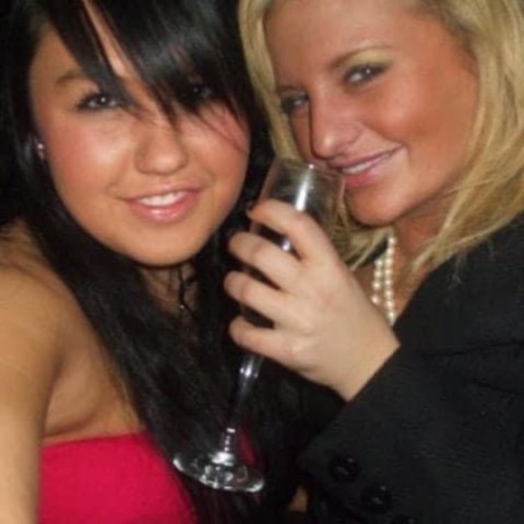 Severena Storkson - Poshmark Profile Picture of Severena Storkson (@severenaaa) on Poshmark