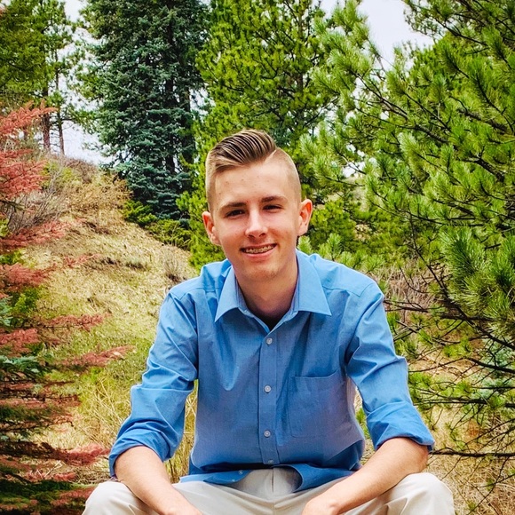 Profile Picture of Jake Felkey (@jfelkz) on Poshmark