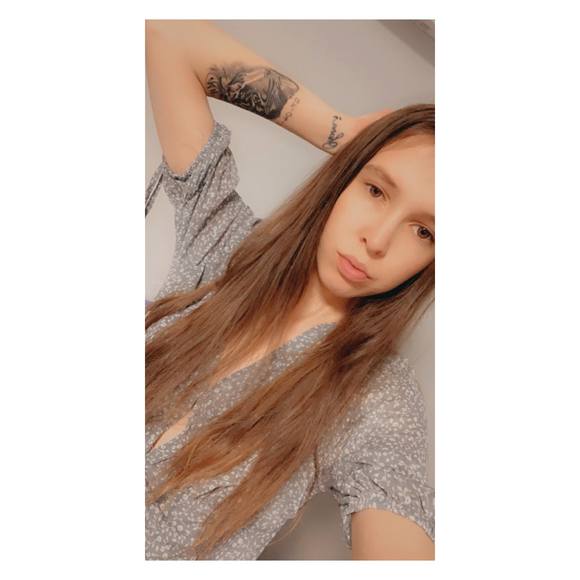 Profile Picture of Emily Jannes (@ejannes10) on Poshmark