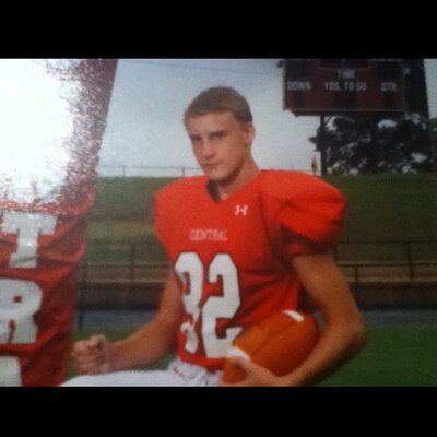 Profile Picture of Tyler Douglas Hogue (@THogueWR82) on Twitter