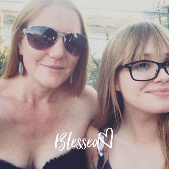 Profile Picture of Tomlyn Mcdonald (@dowdy78) on Poshmark
