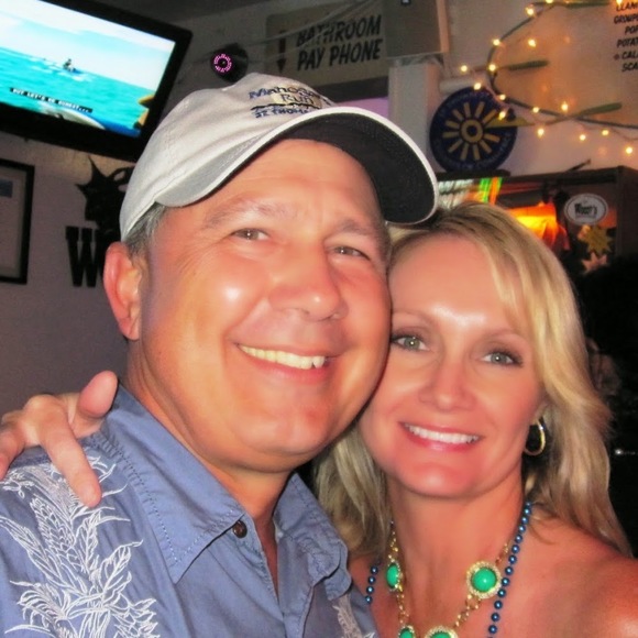 Profile Picture of Michael Paul (@mpaul25) on Poshmark