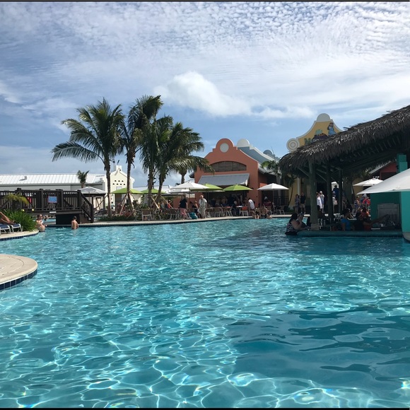 Profile Picture of Olivia Dofflemyer (@odoff) on Poshmark