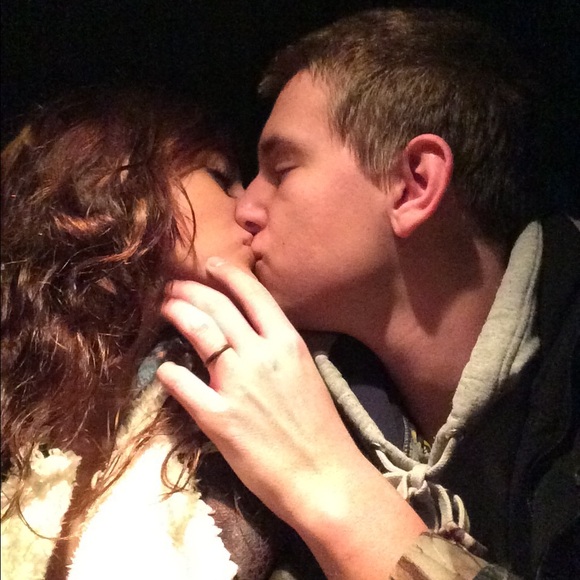 Profile Picture of Kaylee Haning (@parkersgirl1) on Poshmark