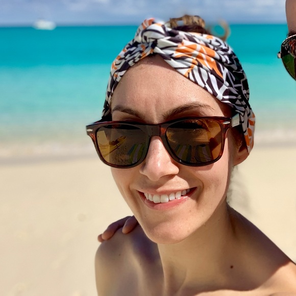 Profile Picture of Elena Detaranto (@detarantoe) on Poshmark