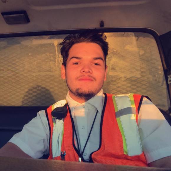 Profile Picture of Gustavo Aguirre (@gusstavo_16) on Poshmark