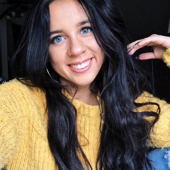 Profile Picture of Morgan Edlund (@morganedlund) on Poshmark