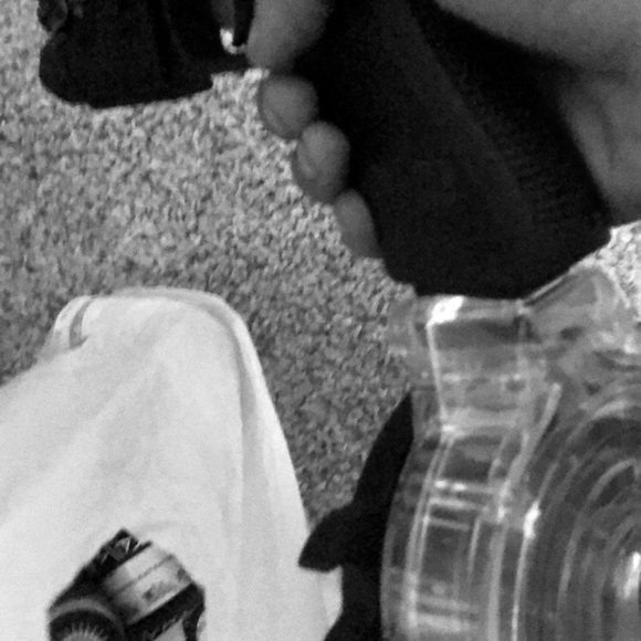 Profile Picture of Jason Robles (@jaydub176) on Poshmark