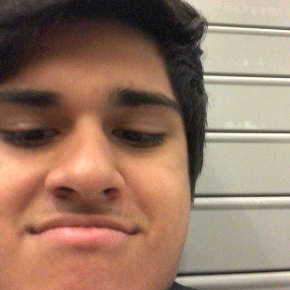 Profile Picture of Ben Beruete (@godly_truth) on Poshmark