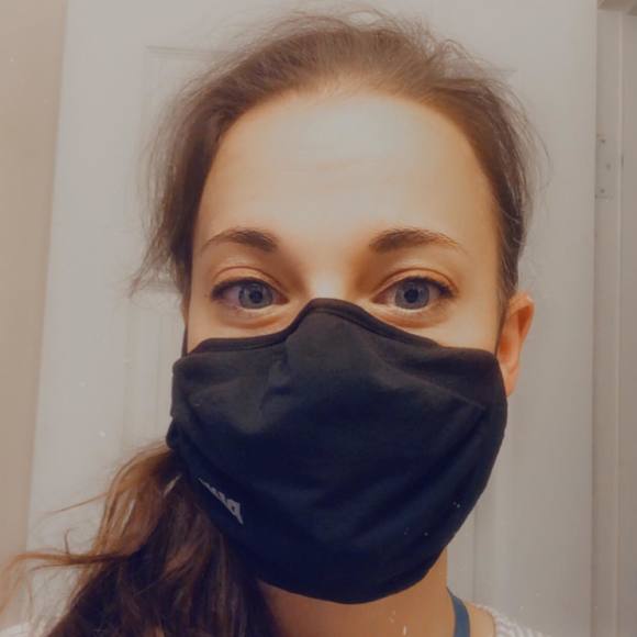 Profile Picture of Alice Reid (@allyann87) on Poshmark