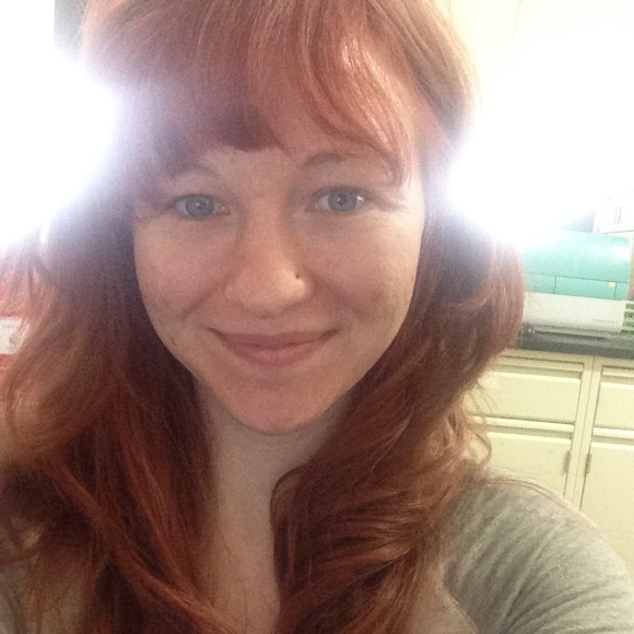 Profile Picture of Lauren Gradisar (@lrgradisar) on Poshmark