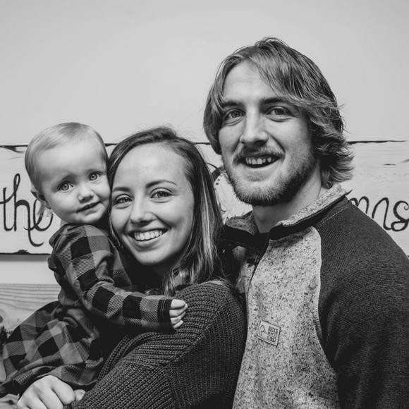 Profile Picture of Taylore Schamberger (@tdscham) on Poshmark