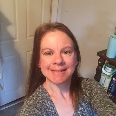 Profile Picture of Marian Papin (@LadyStarr9577) on Twitter