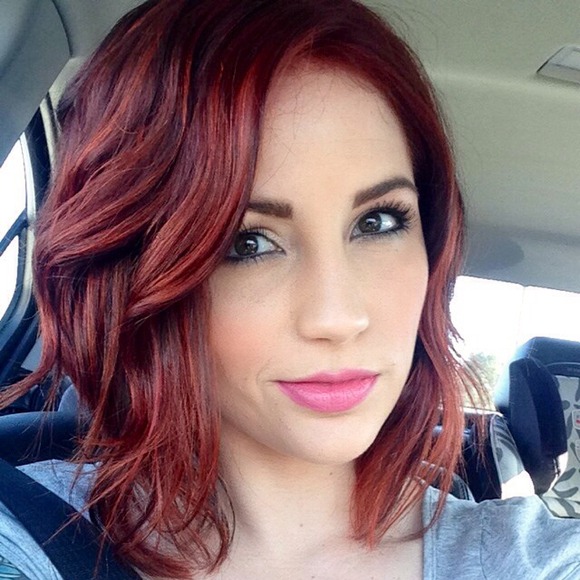 Profile Picture of Jess Kohlmeier (@jess_kohlmeier) on Poshmark