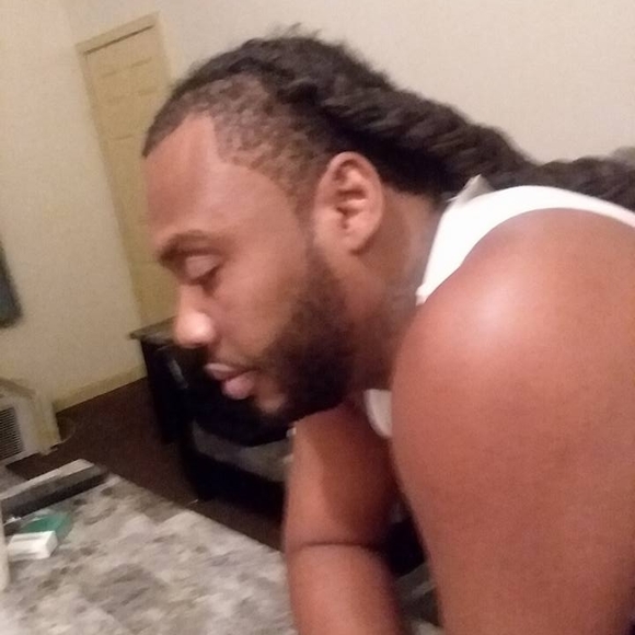 Profile Picture of Dwight Armstrong (@dwightarmstrong) on Poshmark