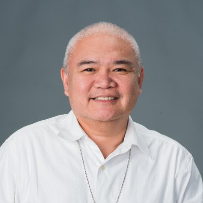 Profile Picture of James W Gascon SJ (@PaderDyamesSJ) on Twitter