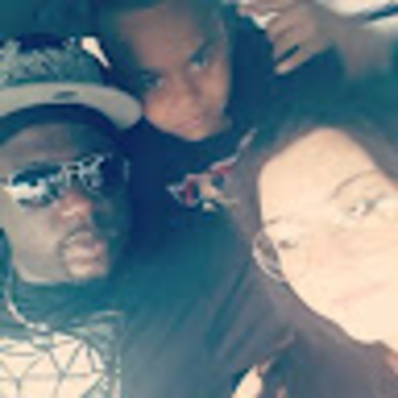 Profile Picture of Renee Haines (@renee8189) on Poshmark