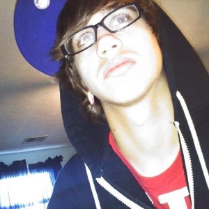 Profile Picture of Josh Hoyt (@xflesheaterx) on Myspace