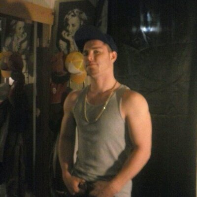 Profile Picture of David McPeek (@mCdADdYkInSpImP) on Twitter