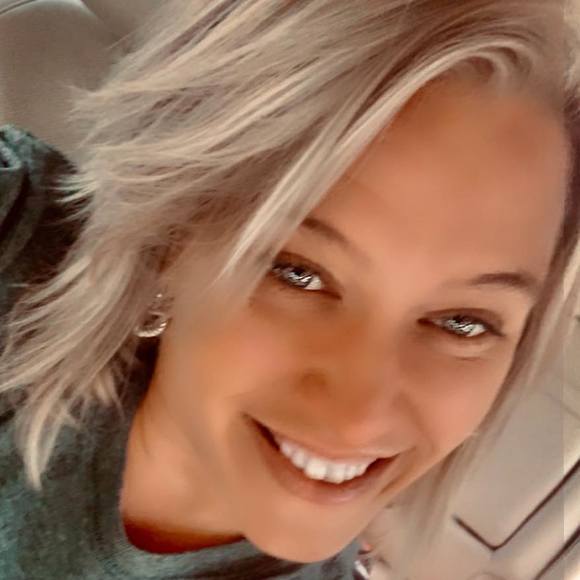 Profile Picture of Amy Hazelbarth (@toamysarah) on Poshmark