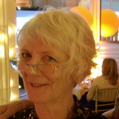 Profile Picture of Sandra Earle-Russo (@SandraEarle) on Twitter