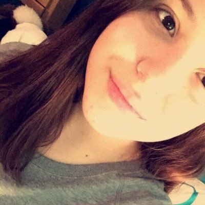 Profile Picture of Haley Woodall (@Ifeeltootall) on Twitter