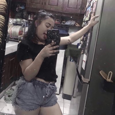 Profile Picture of Stephanie Trinidad (@Stephan77596395) on Twitter