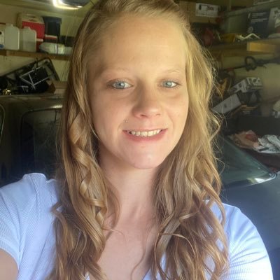 Profile Picture of Cassandra Combs (@CassandraComb15) on Twitter