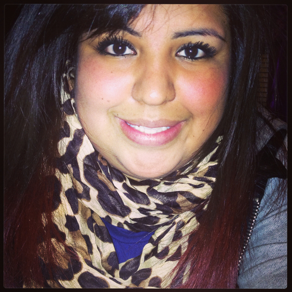 Profile Picture of Monica Pinales (@monicapinales) on Poshmark