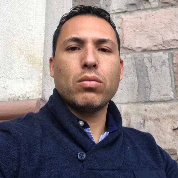 Profile Picture of Alex Jaramillo (@alexjara77) on Poshmark