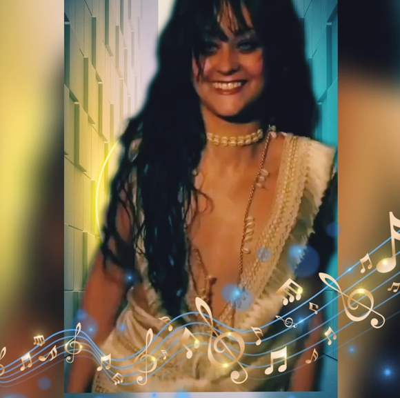 Profile Picture of Karen Rotert (@karensings2him) on Poshmark